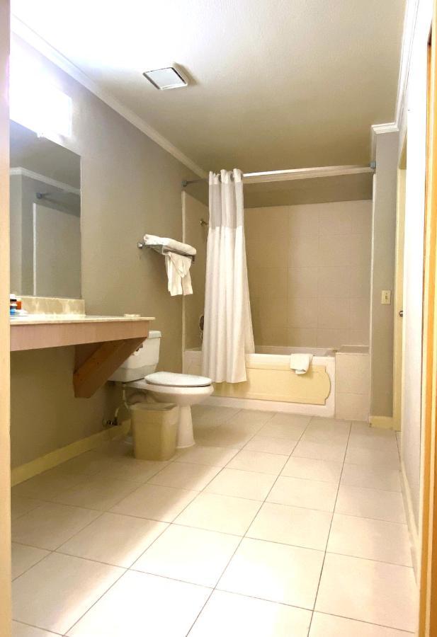 Ramada By Wyndham Angeles/wilshire Center