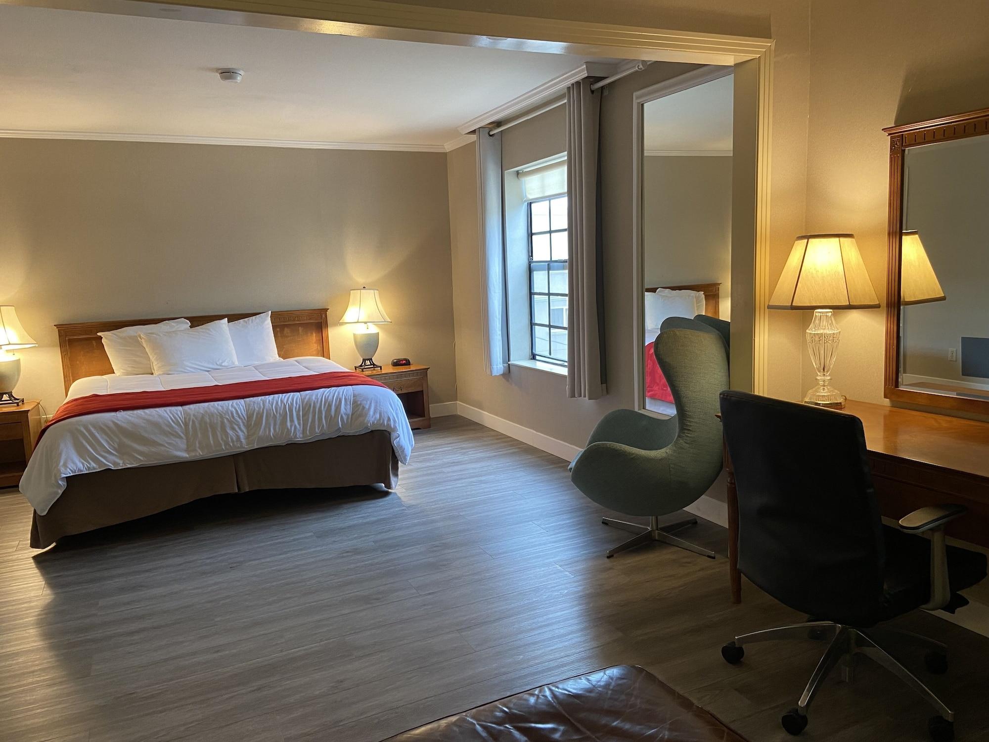 Ramada By Wyndham Angeles/wilshire Center Hotel 3*