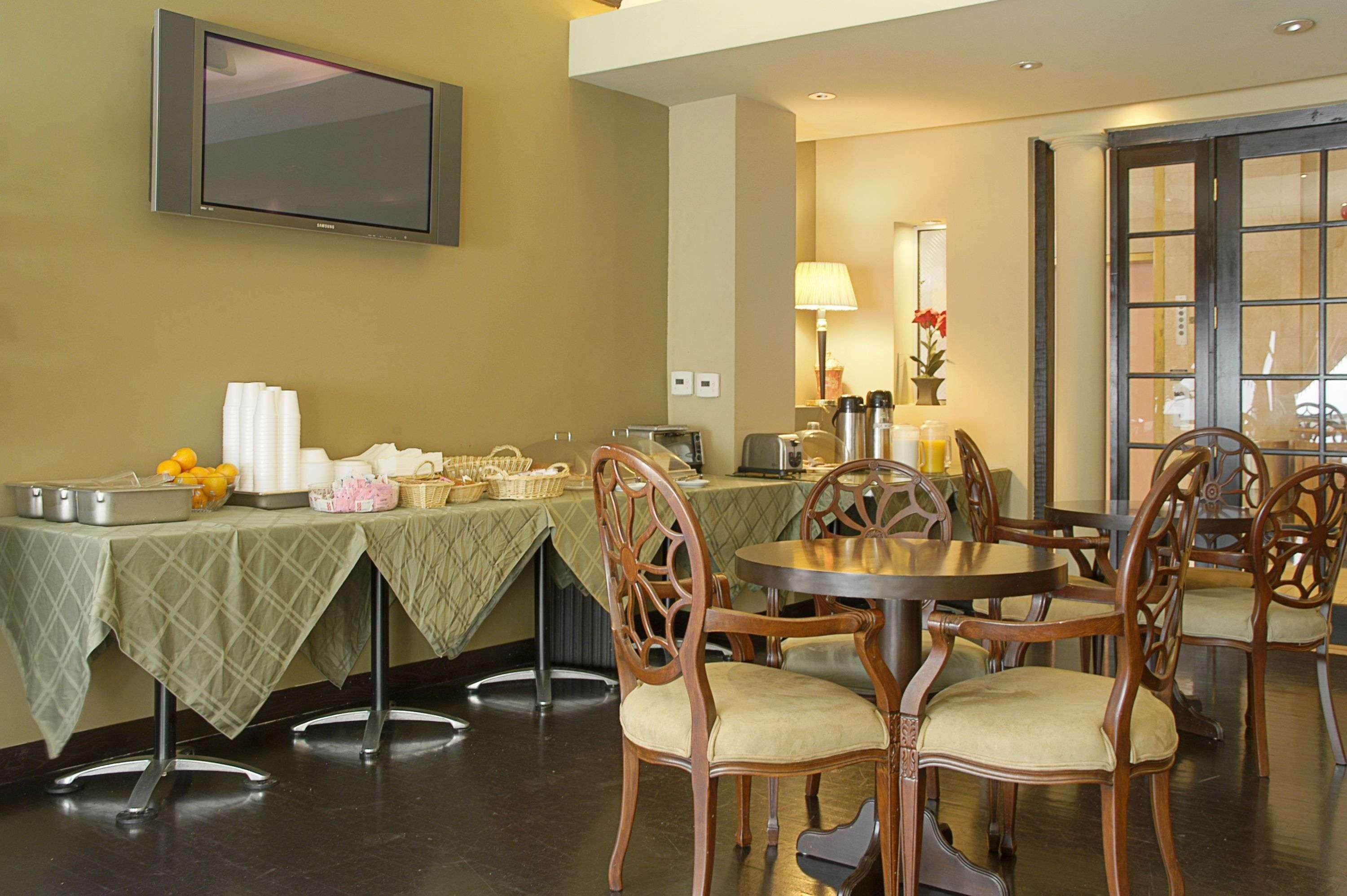 Ramada By Wyndham Angeles/wilshire Center Hotel Los Angeles