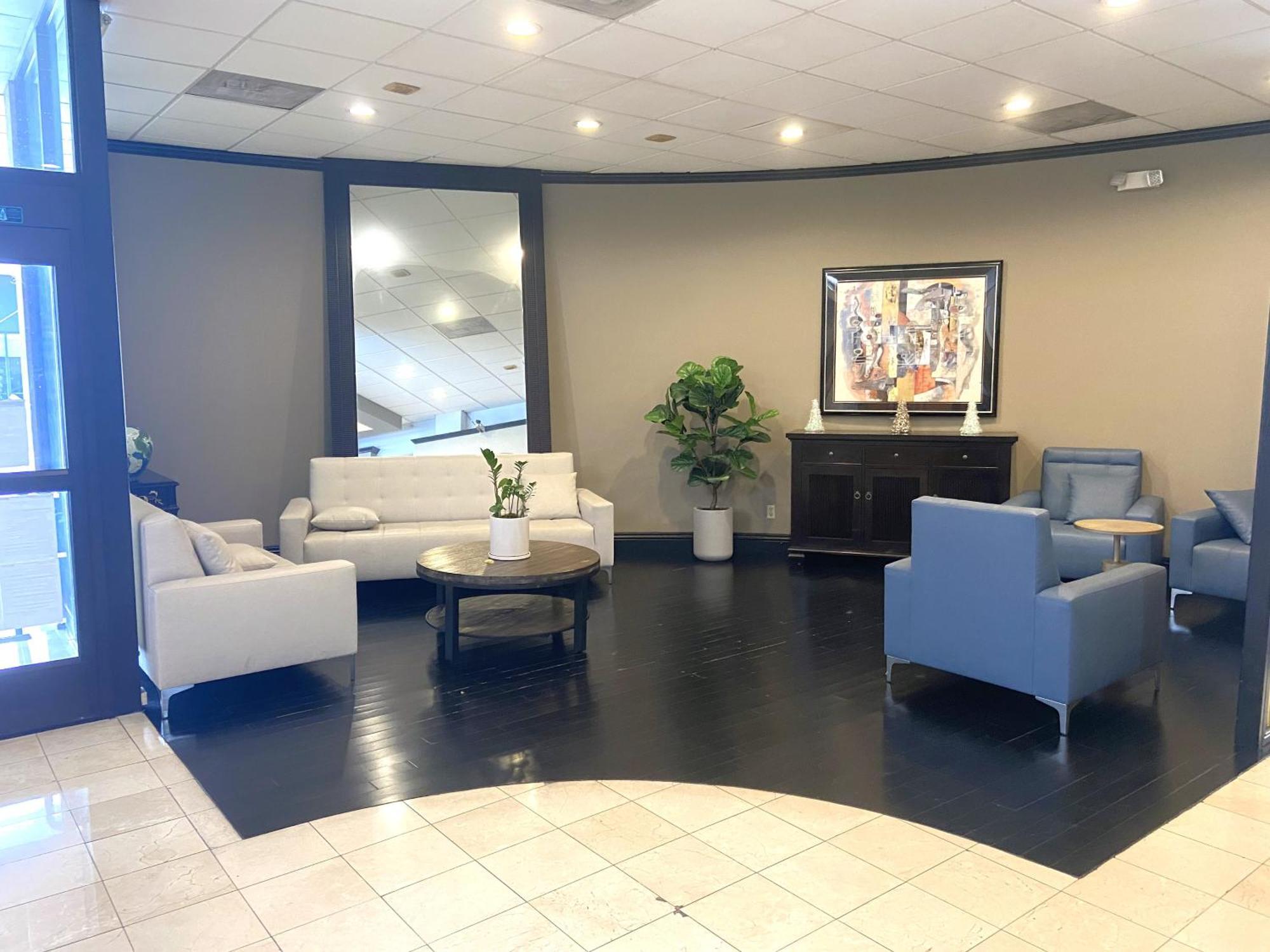 Hotel Ramada By Wyndham Angeles/wilshire Center Los Angeles