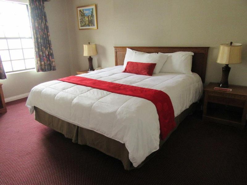 Ramada By Wyndham Angeles/wilshire Center Hotel 3*