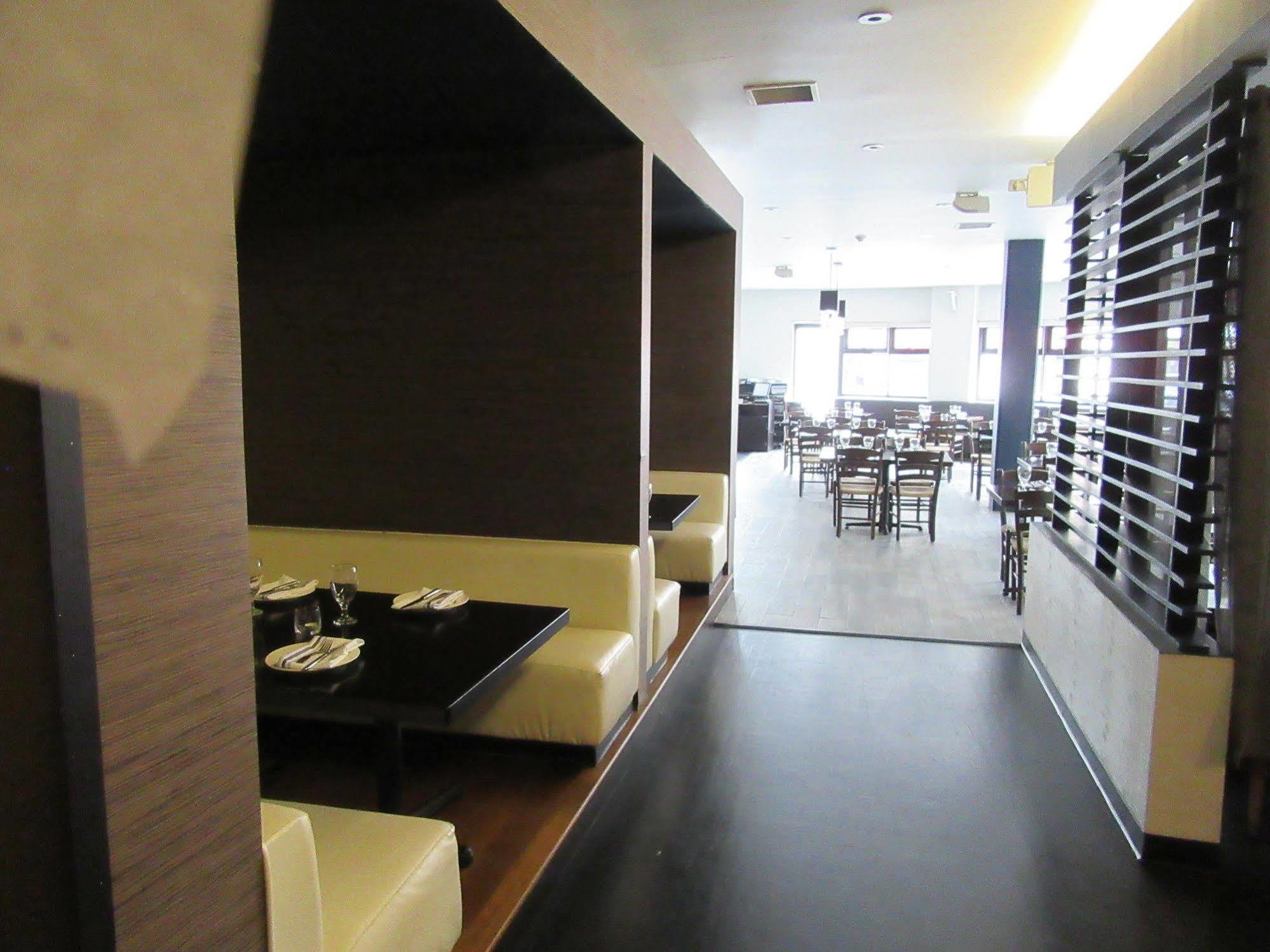 Hotel Ramada By Wyndham Angeles/wilshire Center 3*